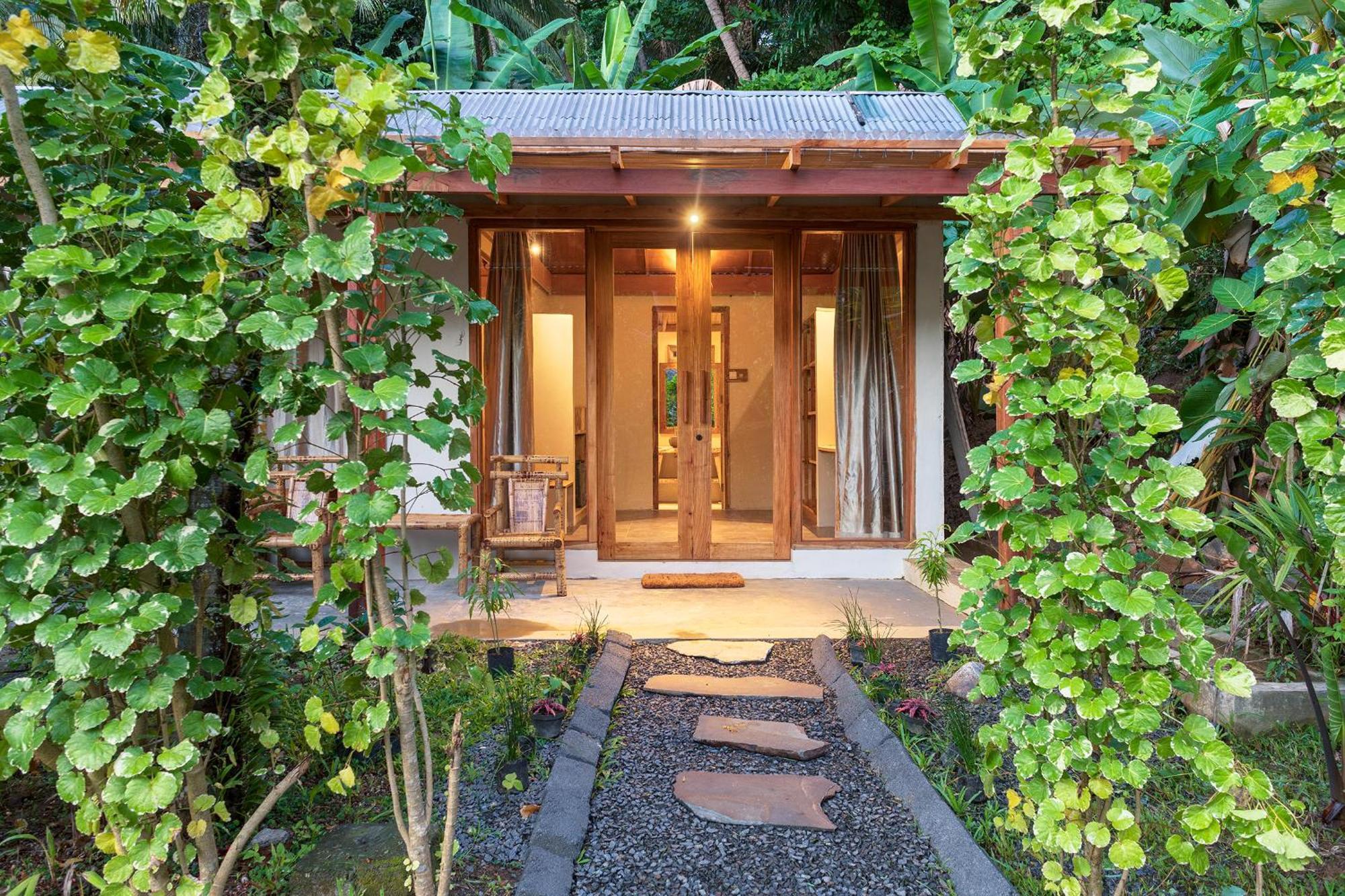 D'Lagoon Dive Resort Bitung 外观 照片